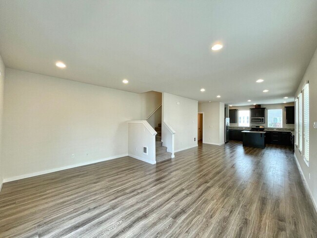 Building Photo - Great Townhome for rent
