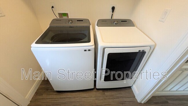 Building Photo - 2010 W Gregory St