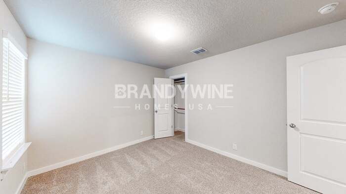 Building Photo - 10414 Ida Gdn Wy