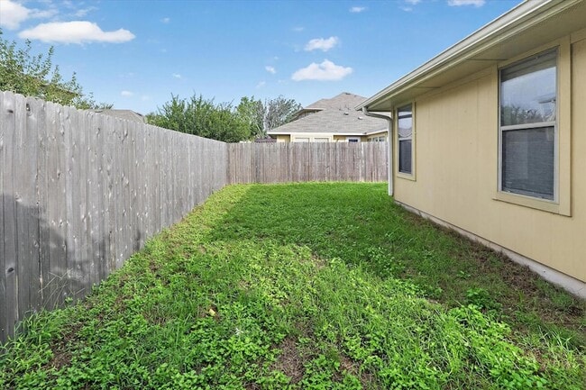 Building Photo - 15111 Parrish Ln