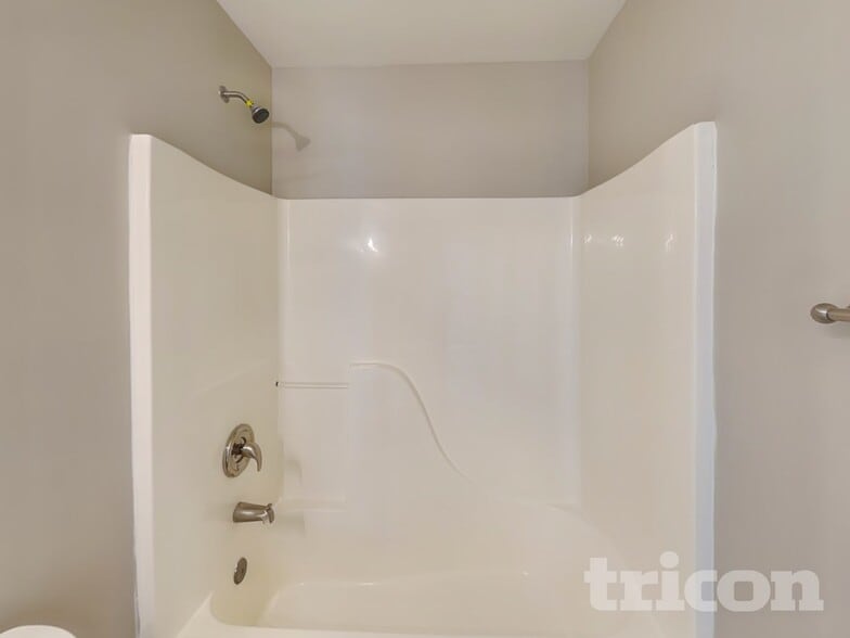 Building Photo - 2020 Chapel Creek Rd