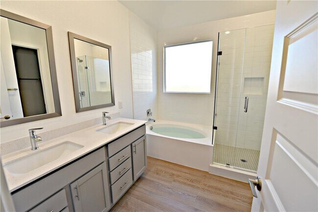 Building Photo - 229 Indian Shoal Dr