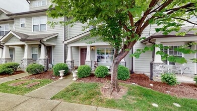 Building Photo - 553 Rosedale Ave