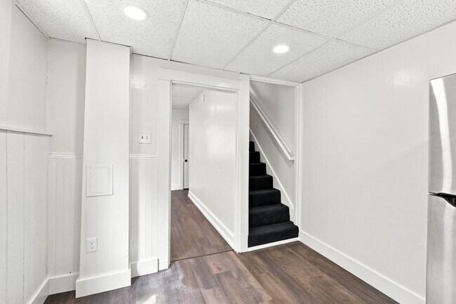 Building Photo - 405 Beaver St