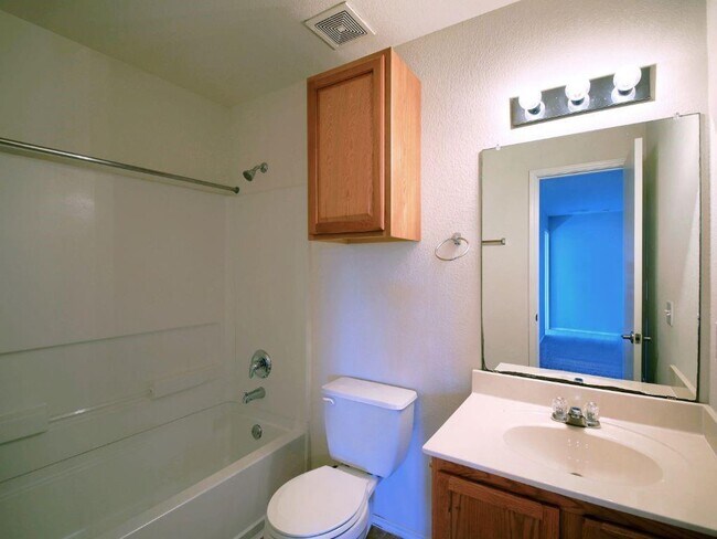 Building Photo - 9109 Indigo Sky Dr
