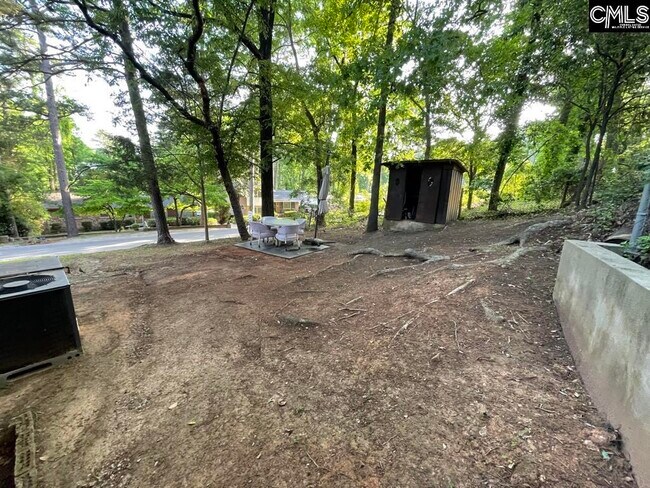 Building Photo - 1900 Lorick Ave