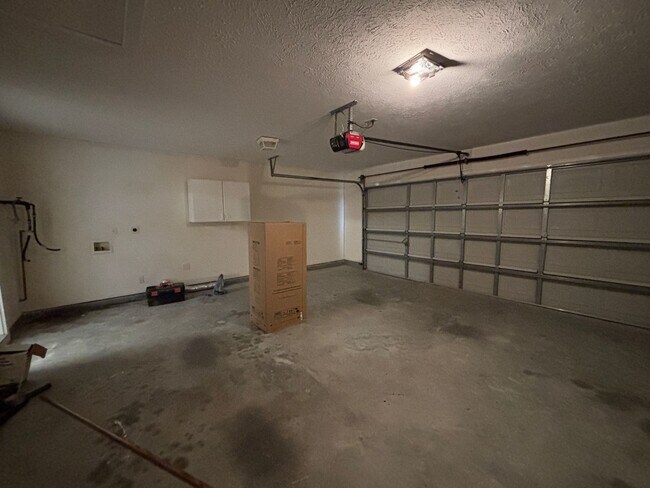 Building Photo - 509 Phillips Ct