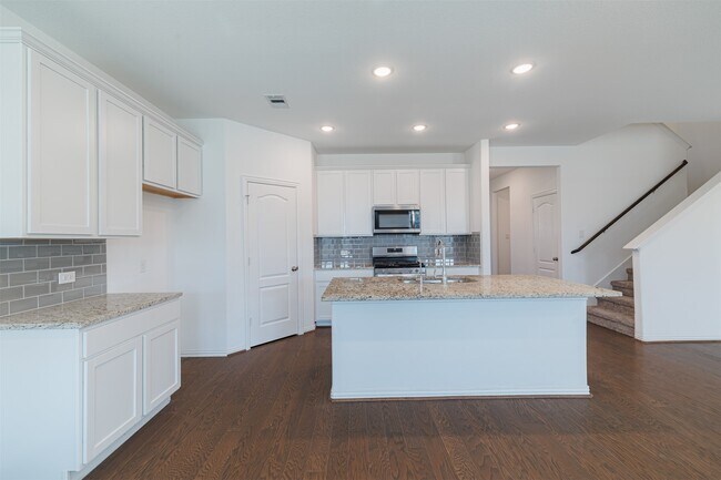 Building Photo - 31319 Horseshoe Meadow Bend Ln