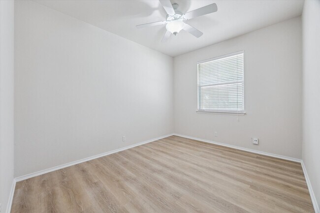 Building Photo - 16822 Tortoise St