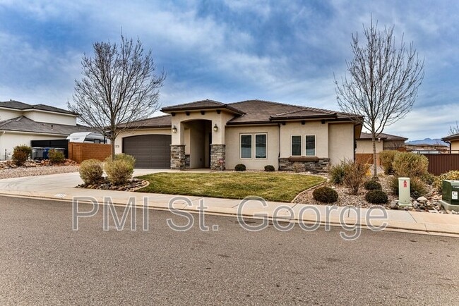 Building Photo - 3731 E Shooting Star Ln