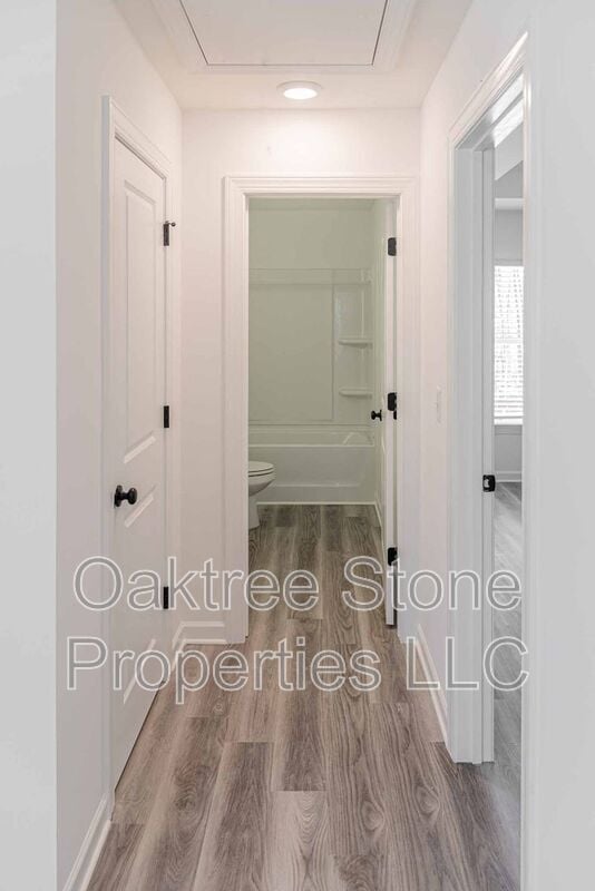 Building Photo - 3378 Skyland Dr