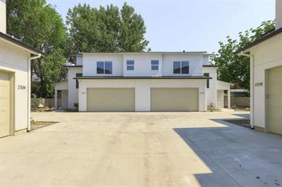 Building Photo - 2318 S Phillippi St