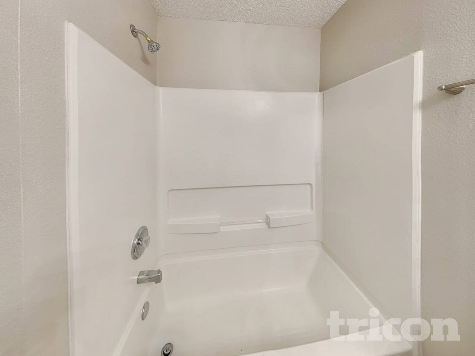 Building Photo - 915 Littleton Dr