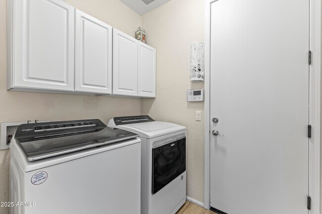 Building Photo - 15053 W Cameron Dr