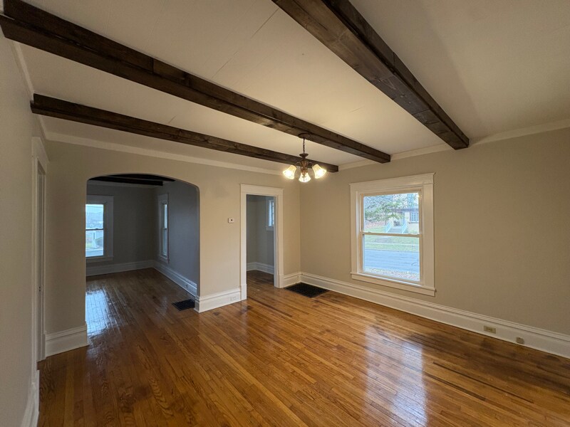 Building Photo - 530 High St