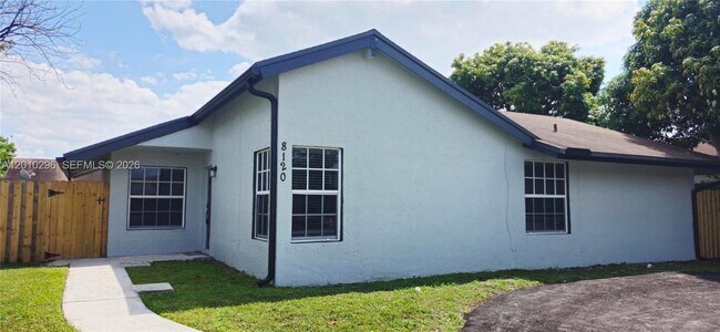 Building Photo - 8120 SW 4th Ct