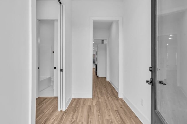 Building Photo - New build in West Nashville!