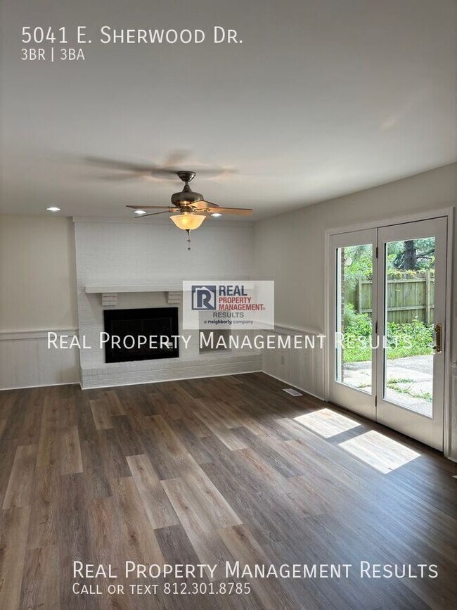 Building Photo - 5041 E Sherwood Dr