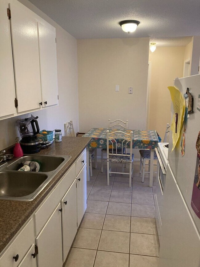 Interior Photo - 1501