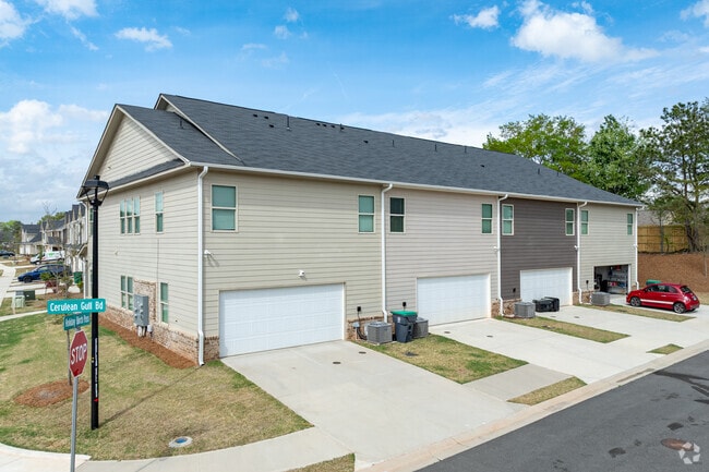 Dedicated Garages - Jodeco Landing Rental Homes