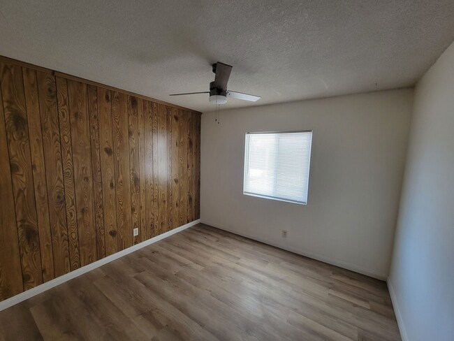 Building Photo - Beautiful 3 Bed, 3 Bath Home in El Centro!