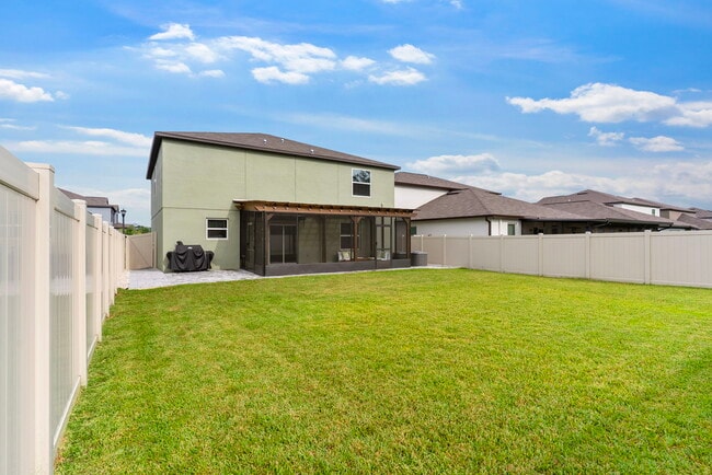 Building Photo - 1742 Red Loop