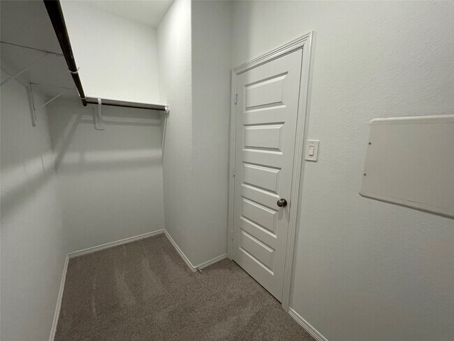 Building Photo - 9669 Caney Trails Rd