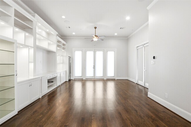 Building Photo - 2119 Taft St