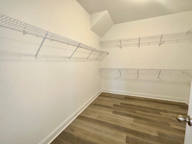 Building Photo - 1486 Summergate Dr