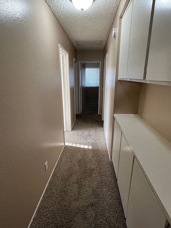 Building Photo - 8081 Hillandale Dr