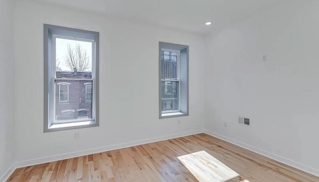 Building Photo - 1719 Arlington St
