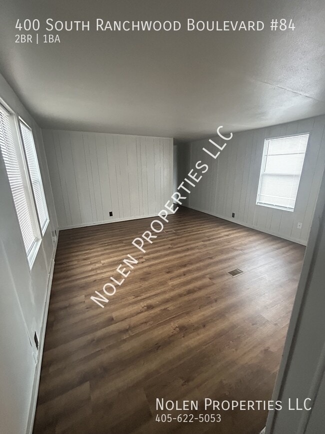 Building Photo - 400 S Ranchwood Blvd