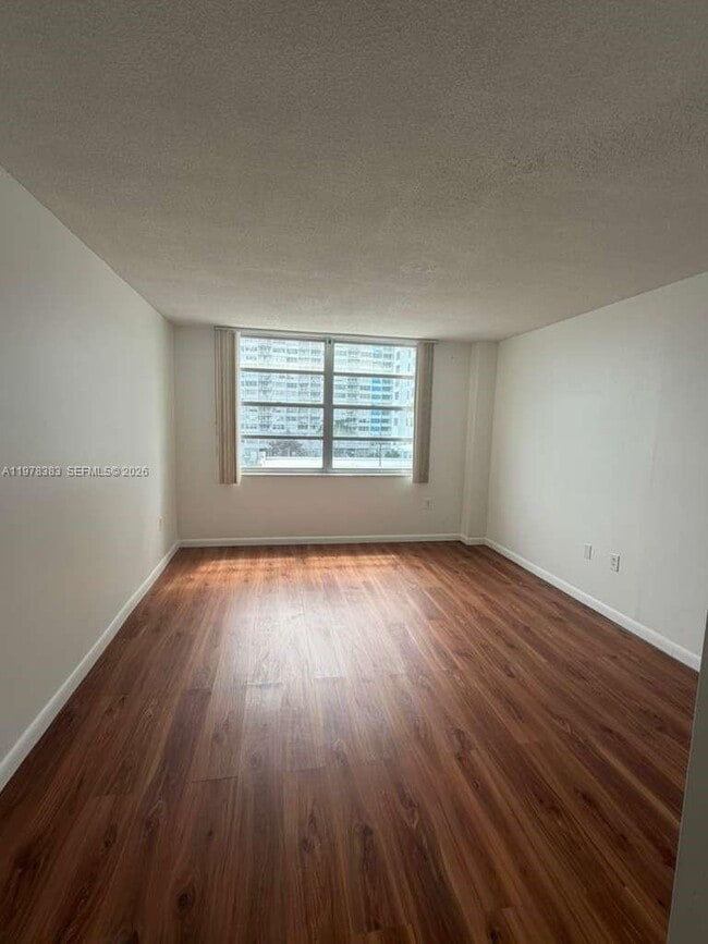 Building Photo - 2780 NE 183rd St