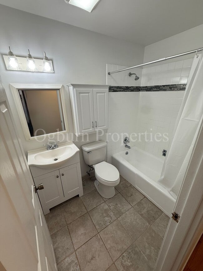 Building Photo - 4136 Sunflower-3BR/2BA-HOME!!!