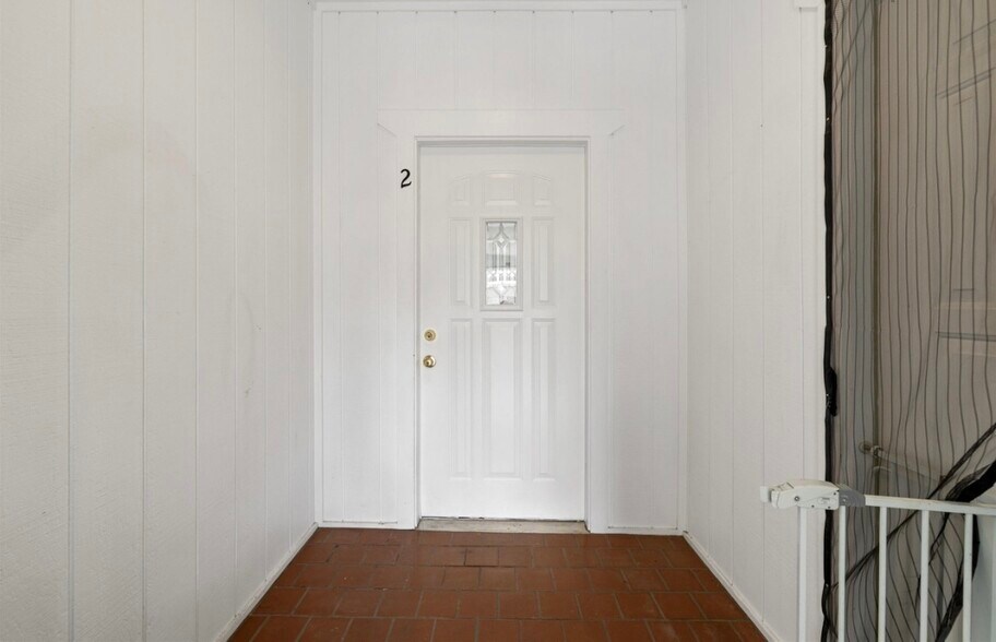 Building Photo - 1619 Fairview St