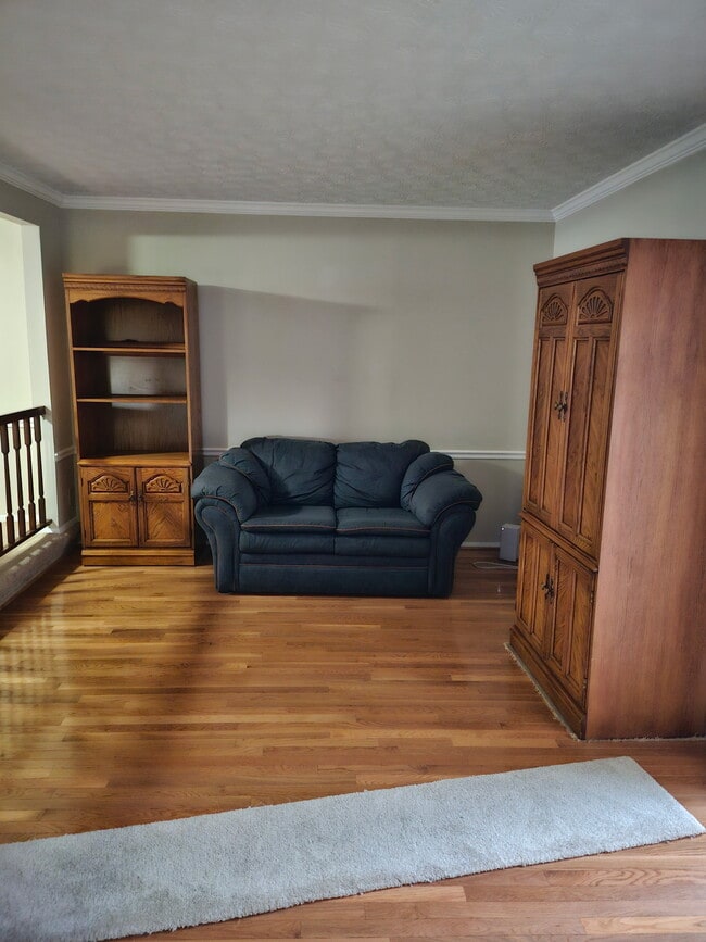 Building Photo - 1295 Elm Grove Cir