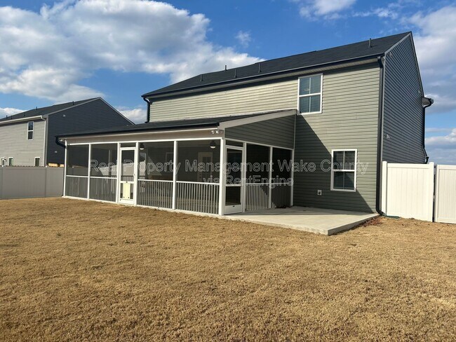 Building Photo - 262 Hunting Wood Dr