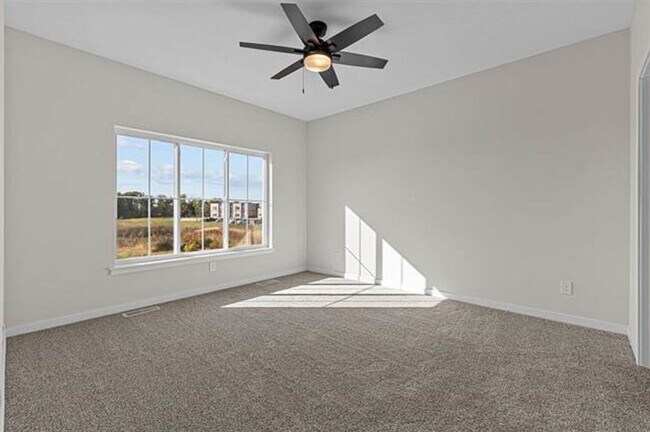 Building Photo - 2898 Eastridge Ter