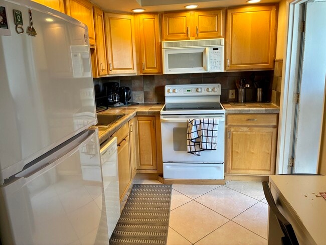 Building Photo - 2691 S Course Dr