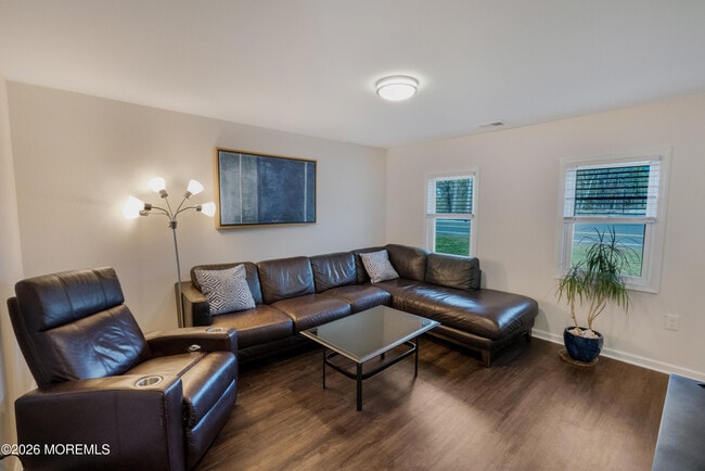 Building Photo - 26 Toms River Rd