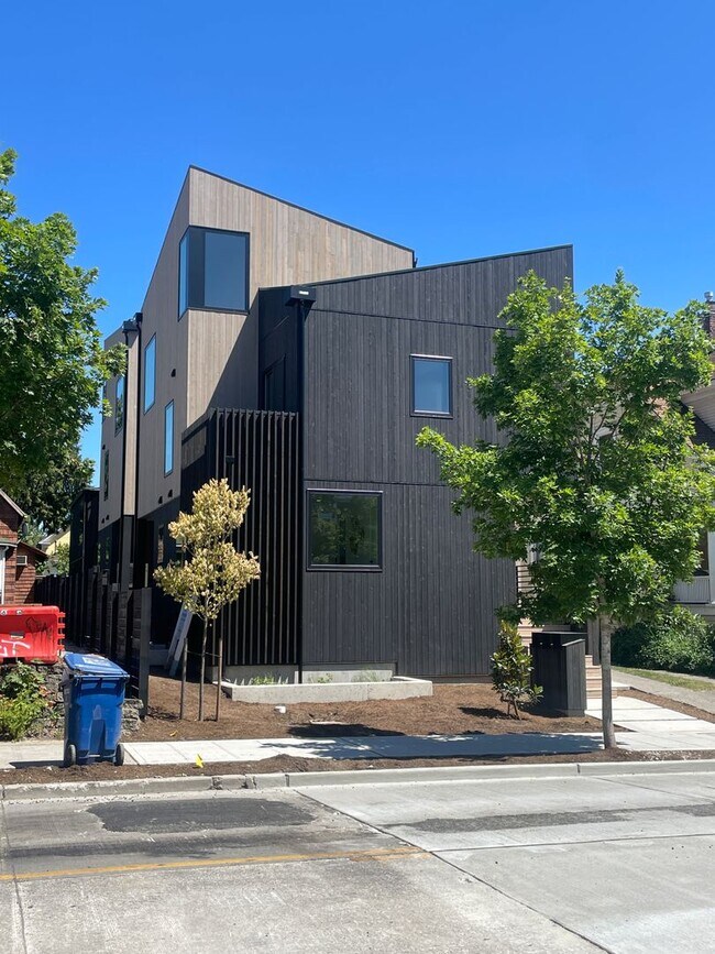 Central District Brand New Townhomes. 930 23rd Ave Seattle WA 98122