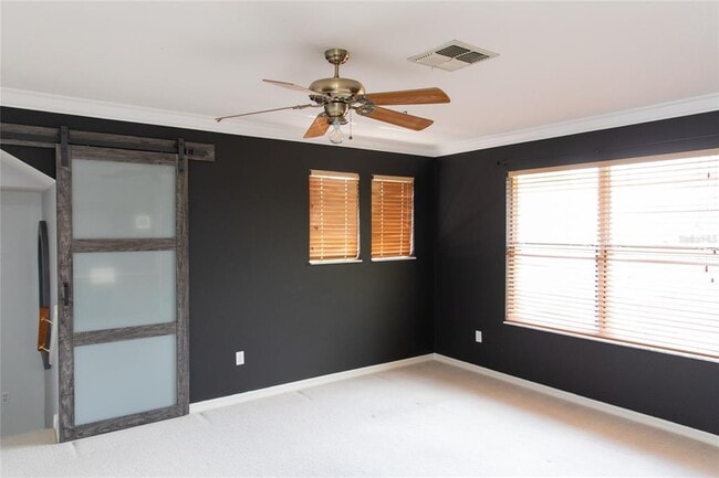 Building Photo - 664 Field Club Cir