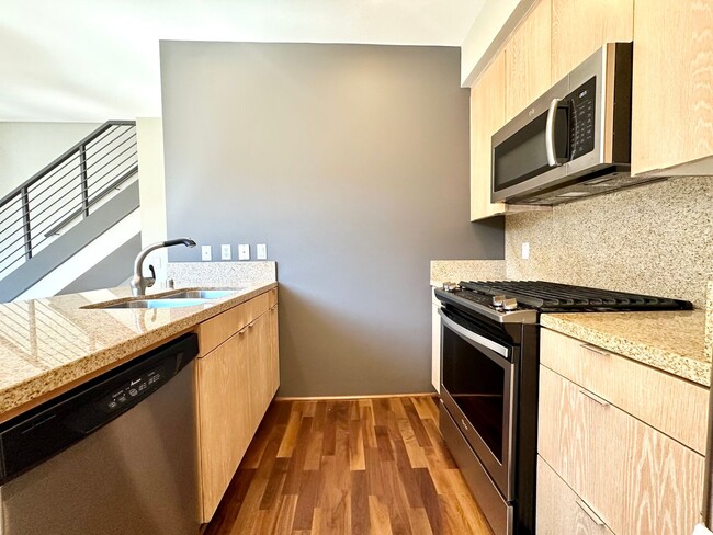 Building Photo - AVAILABLE NOW! 3-bedroom / 3.5 Bathroom Condo with Private Pool & Spa located in 48 & BARISTO!