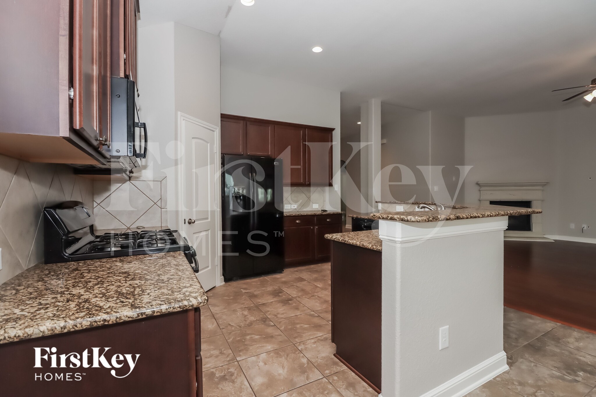 Building Photo - 15007 Appian Oak St