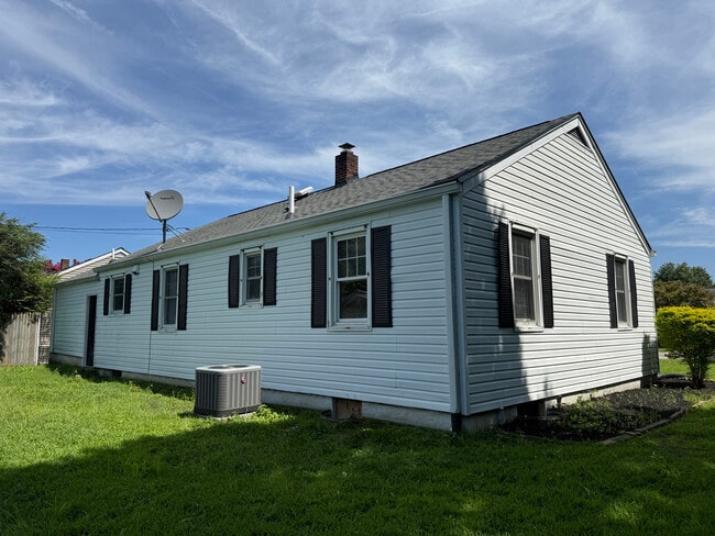 Building Photo - 23 Norman Allen St