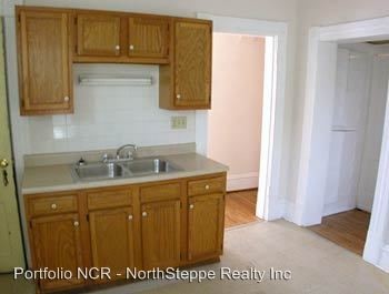 Building Photo - 316-318 W 7th Ave