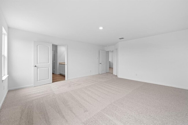Building Photo - 235 Surrey Oaks