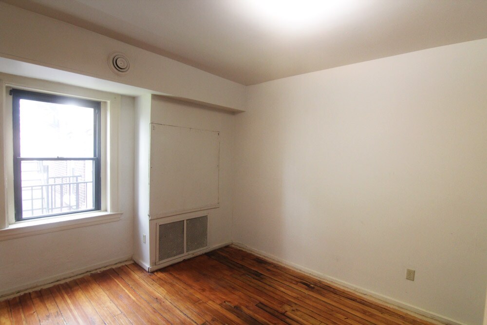 Building Photo - 314 S Trenton Ave