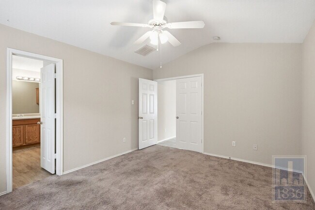 Building Photo - 437 Sampson