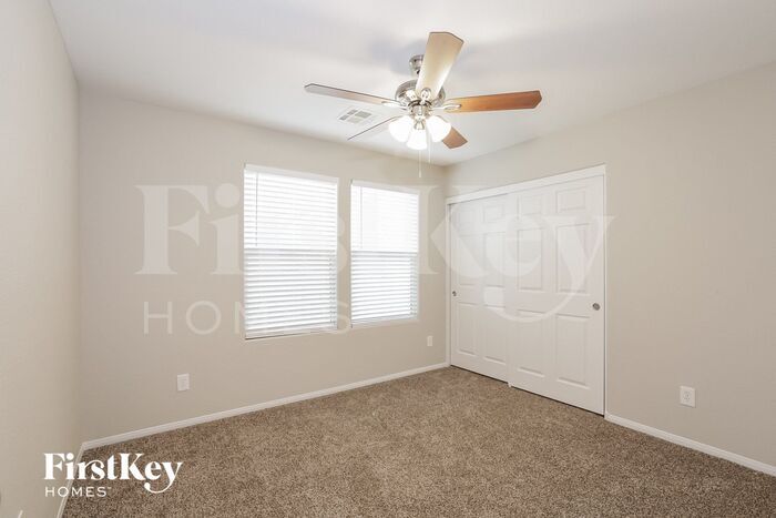 Building Photo - 7326 Caballo Range Ave